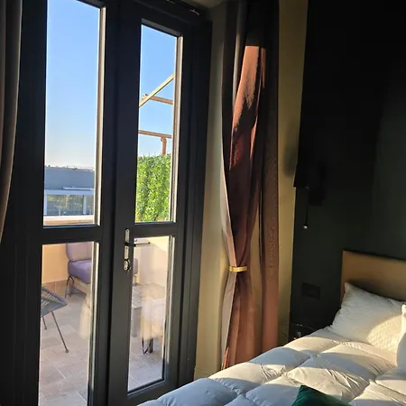 Train Station Holiday home Rome