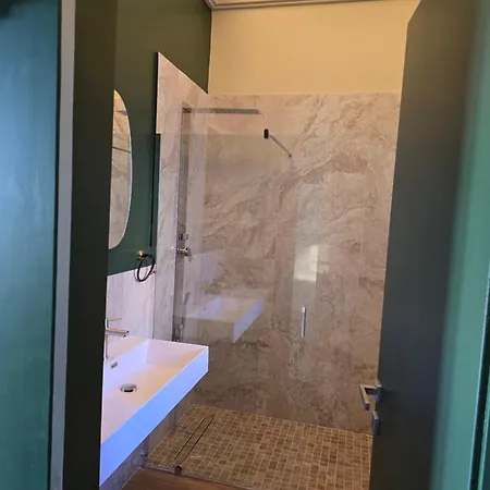 Train Station 펜션 *